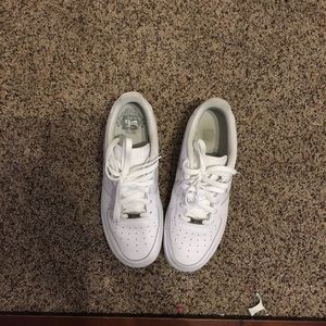 Nike Air Force 1 (size) youth 7